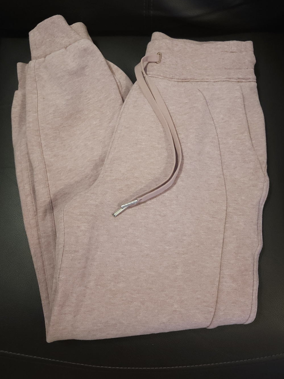 Lululemon Scuba High-Rise Jogger, 7/8 Length, Heathered Grey Taupe, Size 6